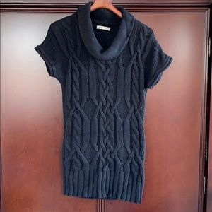 Black sweater dress / tunic. Short sleeve